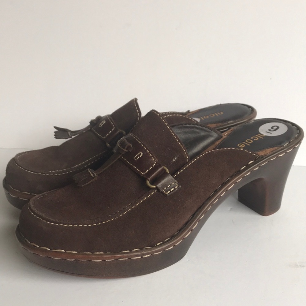Nicole Shoes Markle Suede Clog Mules 9 NWOB